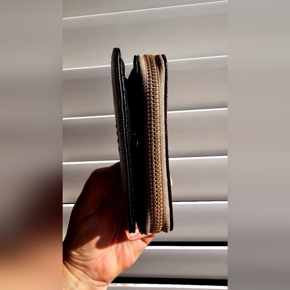 DKNY Wallet Beige Tan Leather Coin Zipper Black - Picture 4 of 7